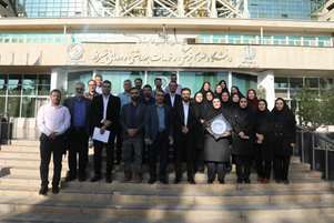 مراسم قدردانی از زحمات رییس پیشین میزخدمت